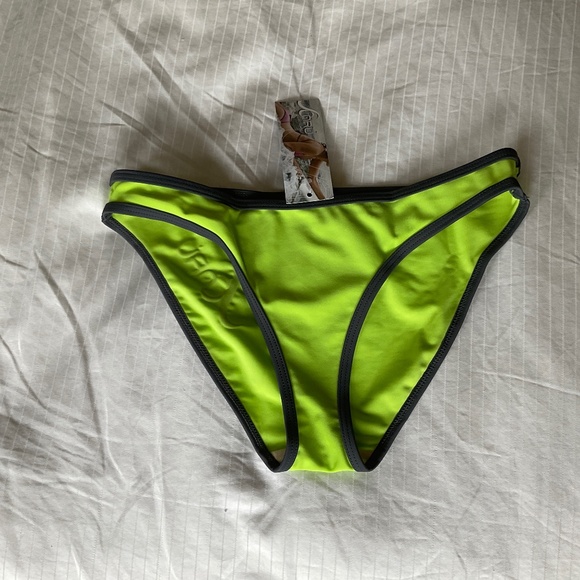 NWT classic bikini bottom - Picture 5 of 6